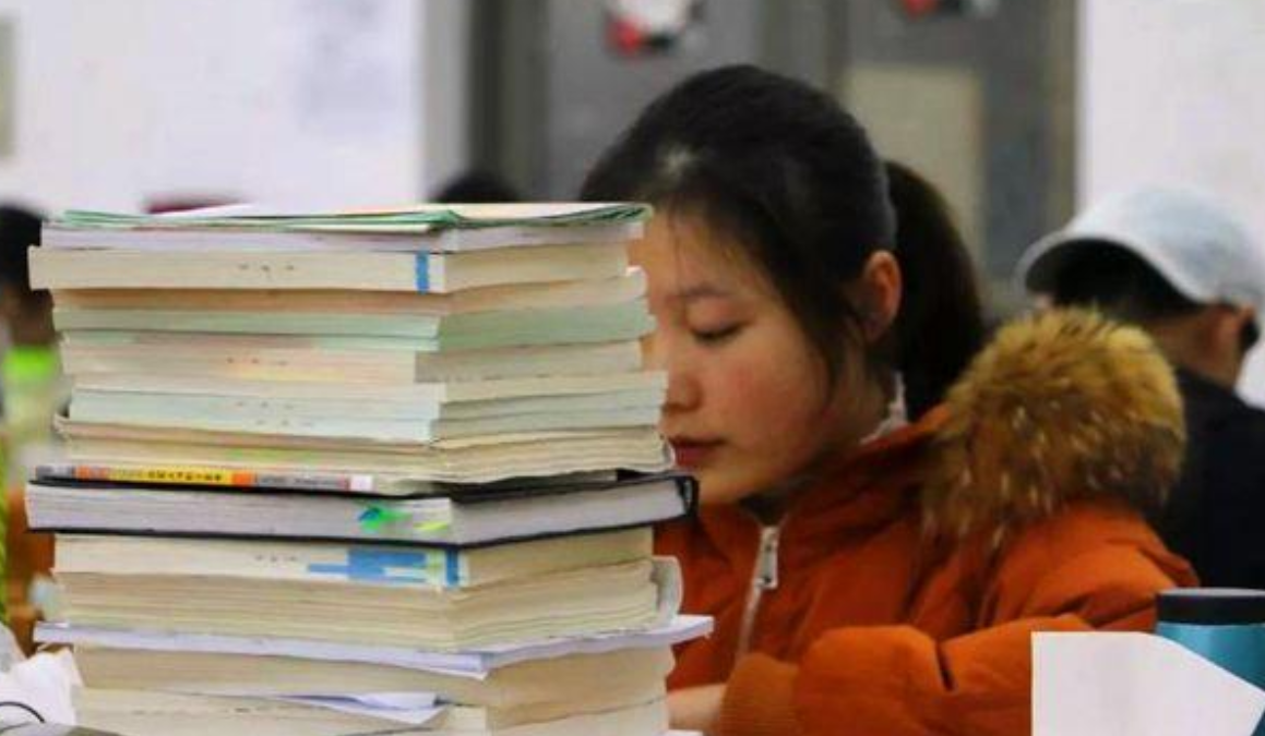 普通高中生，高考想考到600分，难度大不大？听听班主任的答案