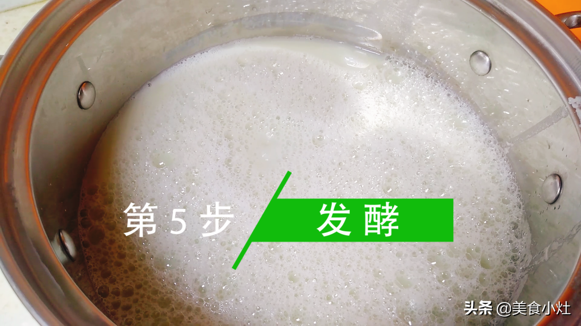 老北京豆汁儿10年自制经验无私奉上，从泡豆磨浆发酵全过程详解