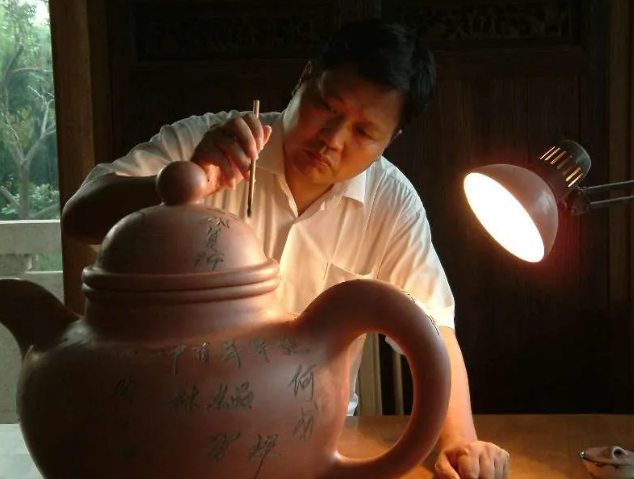 挚友许四海病逝，赵本山直叹太可惜，曾送对方价值千金根雕与佛像