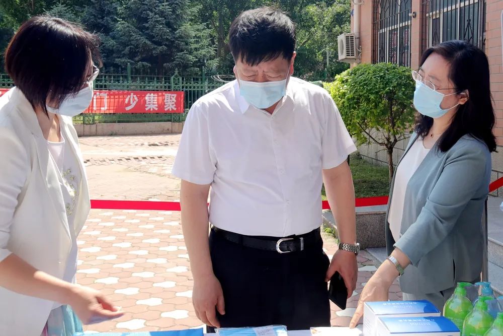 温暖回家路 情真扣人心！我校首批学子平安返校！