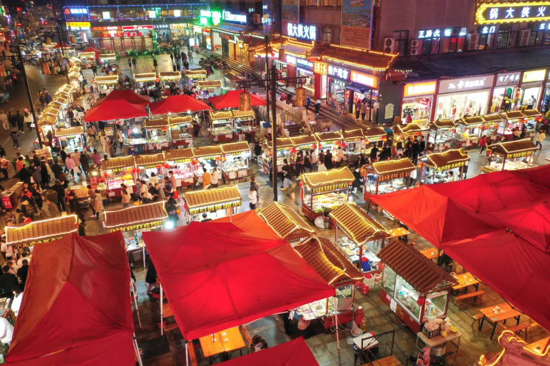 常年被黑被吐槽,实际是个唐风国潮不输西安的宝藏旅行地