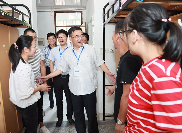 江苏一所大学宣布改名，将“常熟”改为“苏州”，新校名很大气