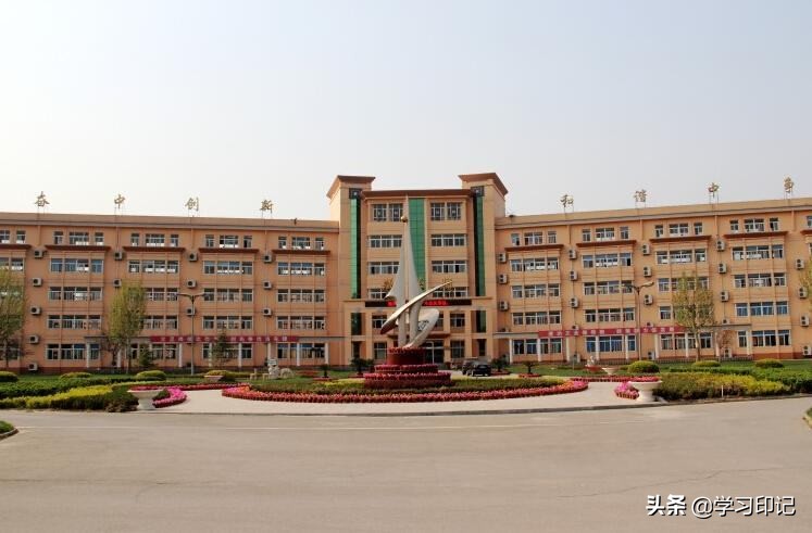 河北的5所高中，一所被称为“高考工厂”，培养状元的摇篮