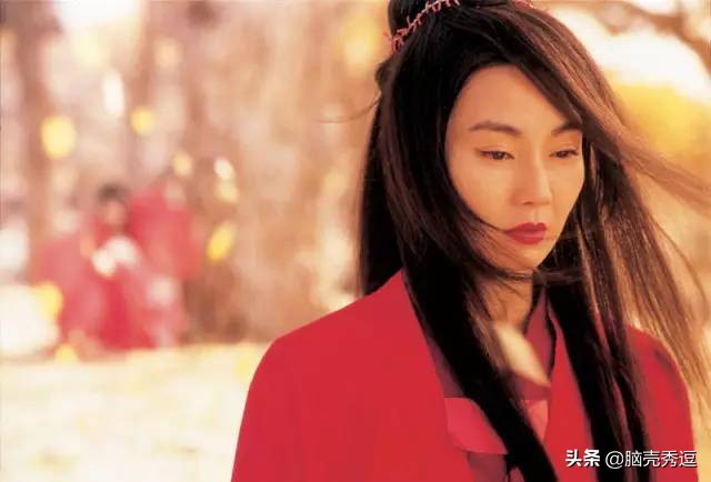 《追凶者也》：荒诞气氛下，小人物善与恶的痛苦与挣扎