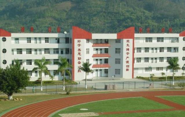 海南“口碑最好的”六所高中，有三所位于海口，你知道吗