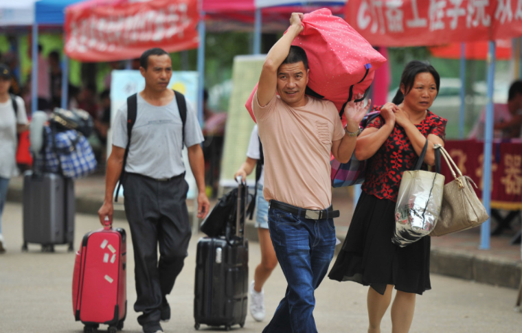 武汉学院学费（武汉高校学费涨幅太大）