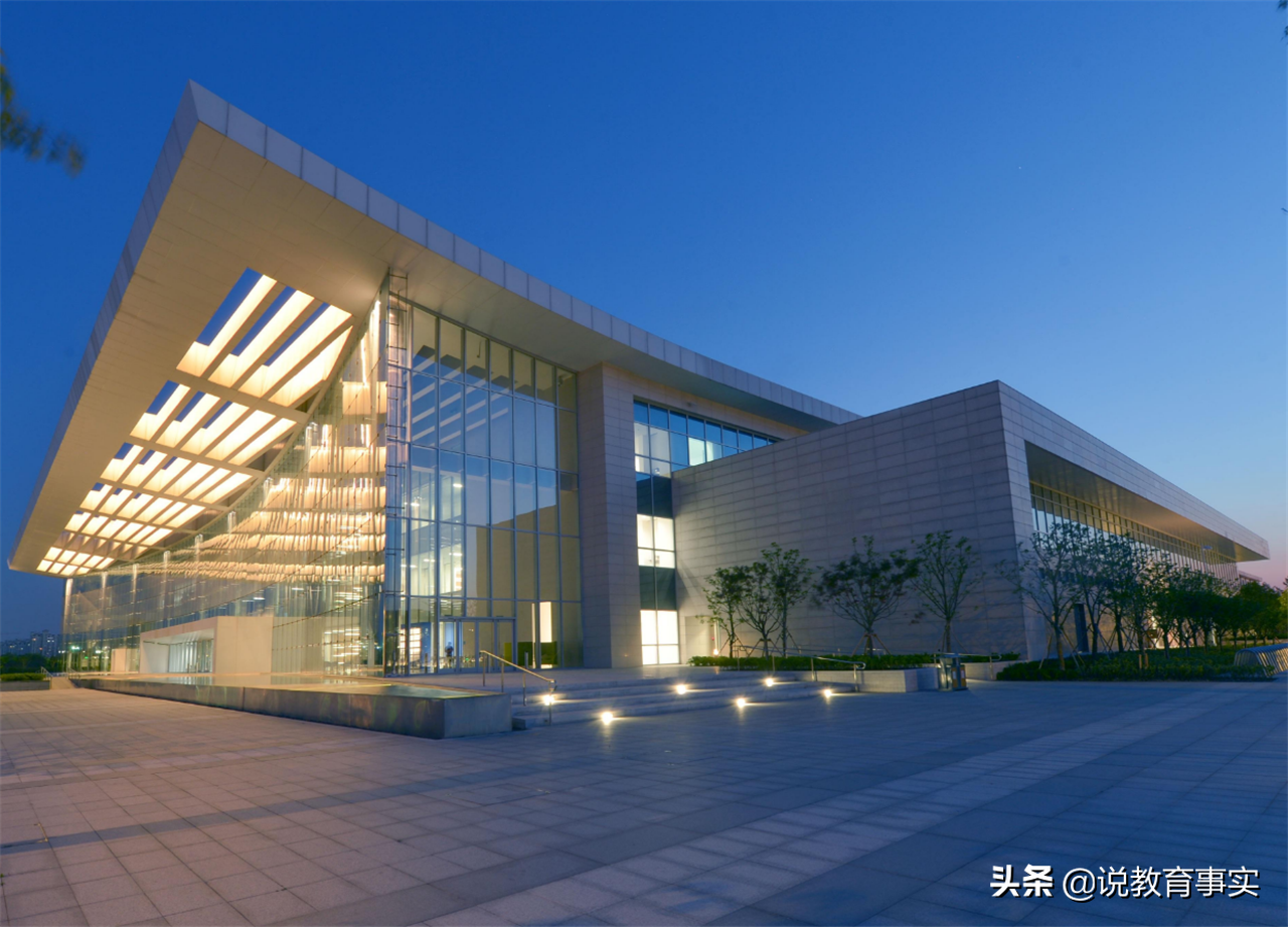 最值得报考的5所“中外合办”大学，社会认可，学生年薪6位数起步