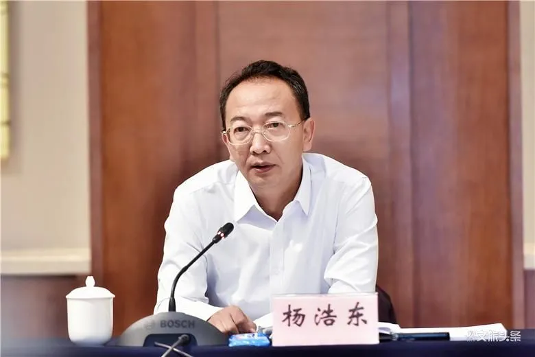 全国五位副省级领导履新（简历）