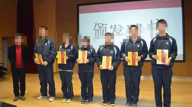 开学季！西安市52所中学校服大PK，比比谁家的最好看？