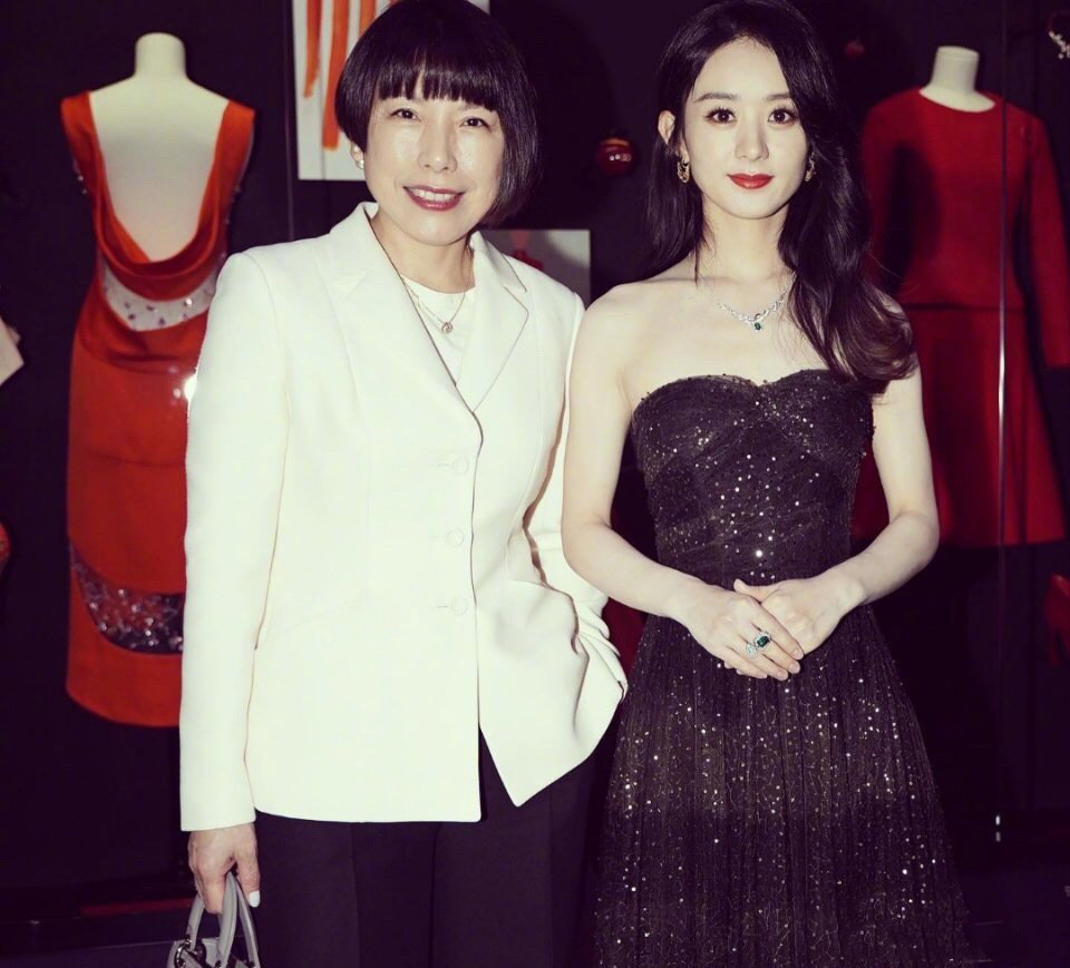 费尽心思挤进贵妇圈？钮钴禄·杨颖人脉不断升级，野心到底是啥？