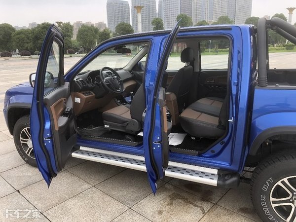 10万级实用型皮卡，搭载五十铃技术发动机，骐铃T7plus表现不俗