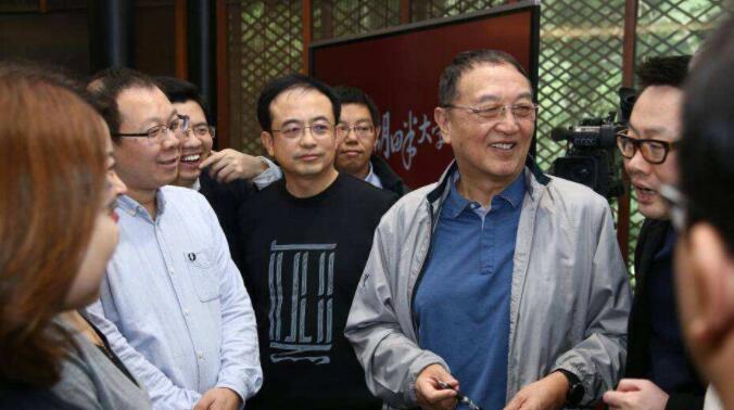 祸不单行，马云再遭“坏消息”：湖畔大学建设被叫停，网友却点赞