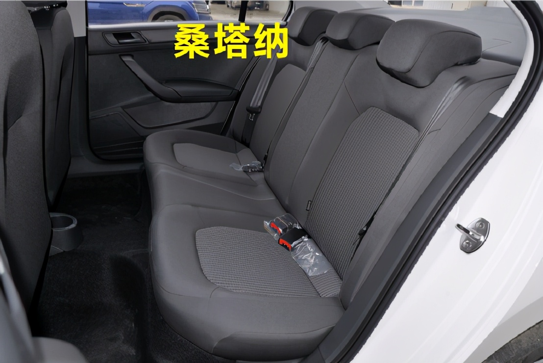 谁才是8万家轿首选？这两款省油耐造性价比高，好开不贵