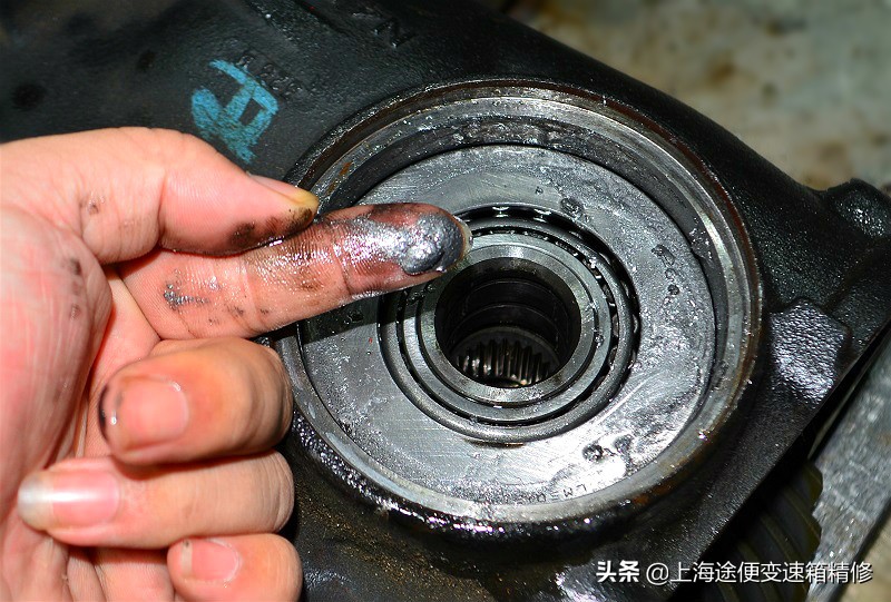 老师傅亲自演示，卡迪拉克ATS加速抖动，有异响原来是后桥坏了