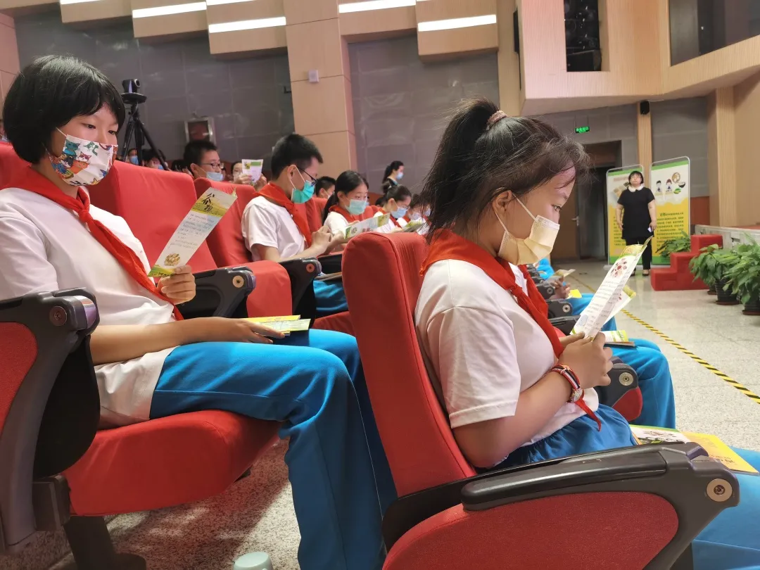 北京市润丰学校开展“营”在校园520学生营养日活动