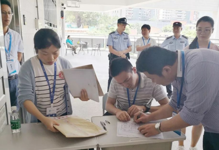 “公务员考试”分为国考和省考，二者有什么区别，过来人说出实情