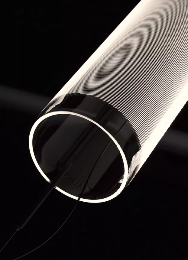 德国造了个玻璃管，不需灯泡也能发光，网友：这管儿包亮吗？