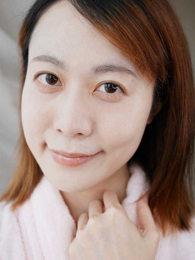 女人无论20岁还是60岁，会化淡妆才更美！教你3个步骤，简单漂亮