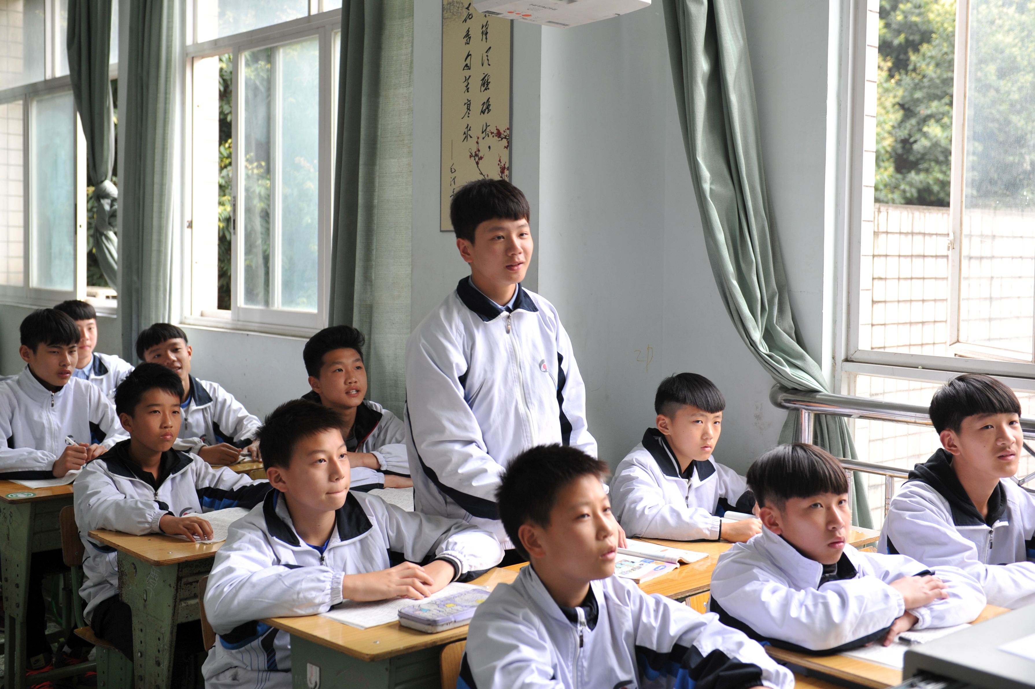 17年前那个偷走高考试卷，导致无数考生落榜的杨博，如今怎样了？