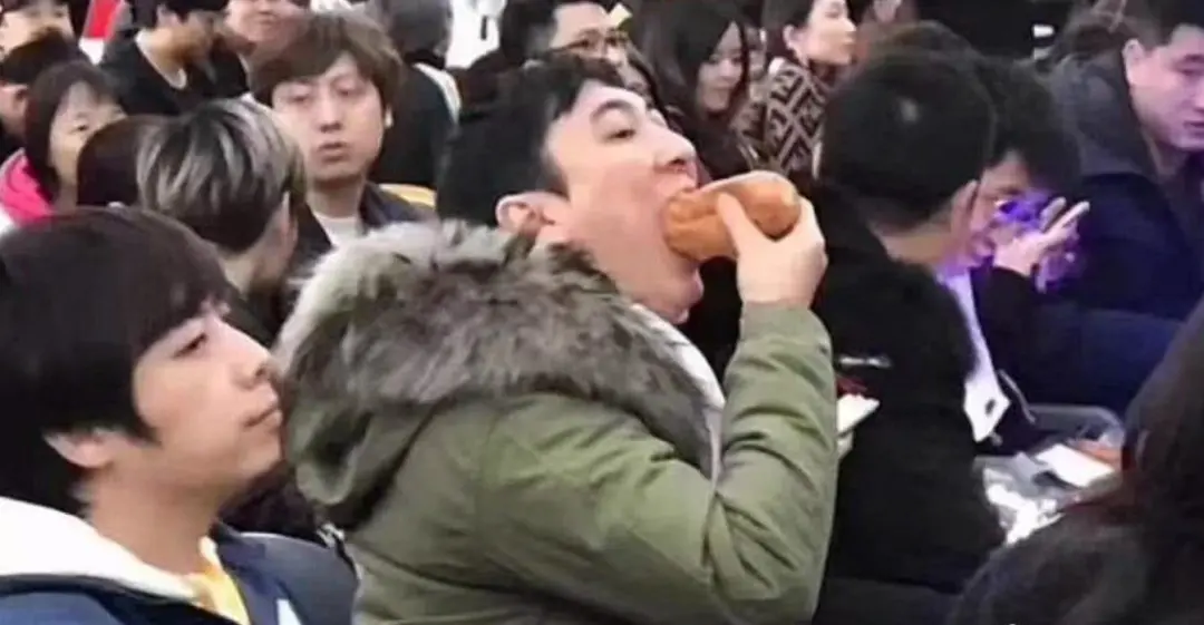 “edg夺冠后,男朋友发了我的裸照”