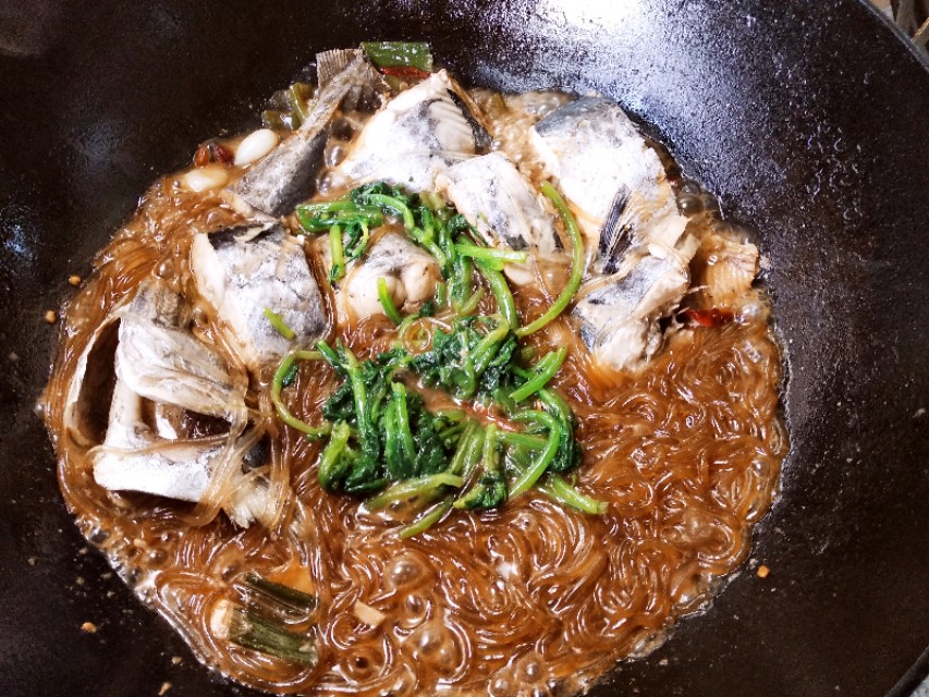 炖鲅鱼腥、易碎，七十岁的老渔民教你这么炖:鱼肉不碎，不腥味美