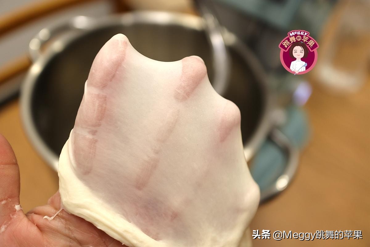 终于找到面包柔软拉丝的好方法，放3天都不硬，再也不怕挨饿了