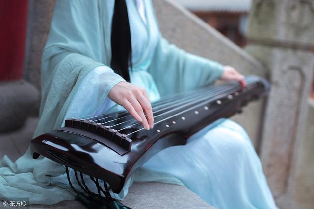 这些琴诗（带琴字唯美的句子）