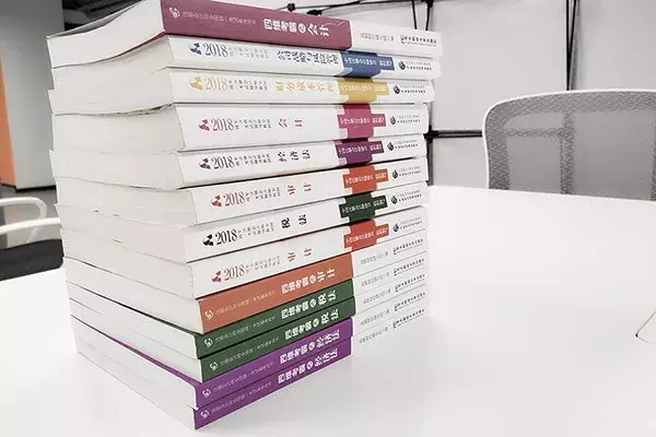 中级《财务管理》93分学霸曝光：他们的学习方法惊人的相似