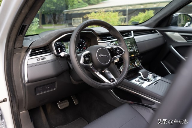 试驾全新捷豹F-Pace SVR高性能版：为何不直接换路虎揽胜？