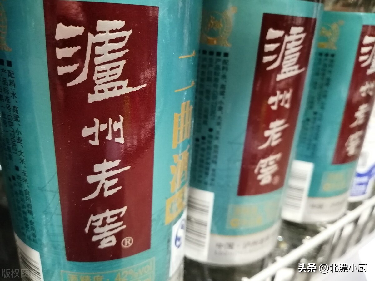 全国哪里产的白酒最好喝？中国十大白酒排行榜，看看你喝过几种？