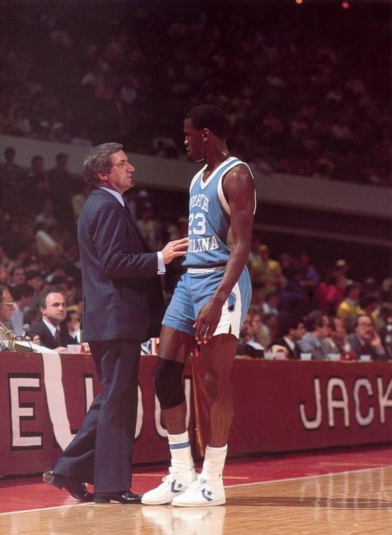 白乔丹为什么不能进nba(单相思,怕游泳,被球队除名