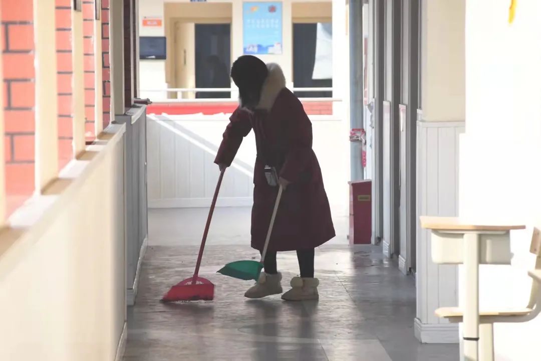 成川外，3000师生谢谢你