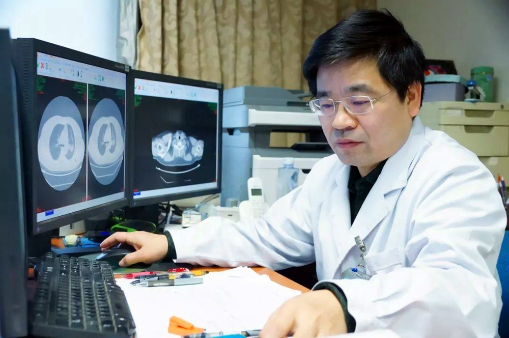 从医生角度来看，X光、CT、核磁和B超有什么区别？应该如何选择