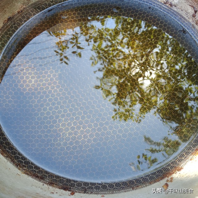 厨师长教你在家熬葱油，酒店大厨用的明油，炒菜好吃就是香的原因