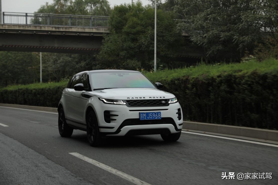豪华中型SUV格调之选 路虎揽胜极光L亮点解析