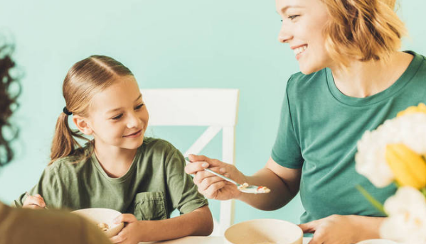 孩子早恋问题多，易发生这三种危害，特别是第三种对孩子伤害大