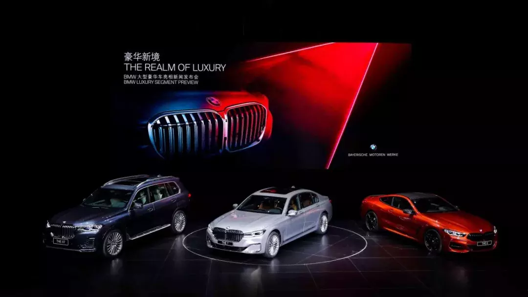 众泰SR9推出新款SUV，时尚外观与卓越性能兼备