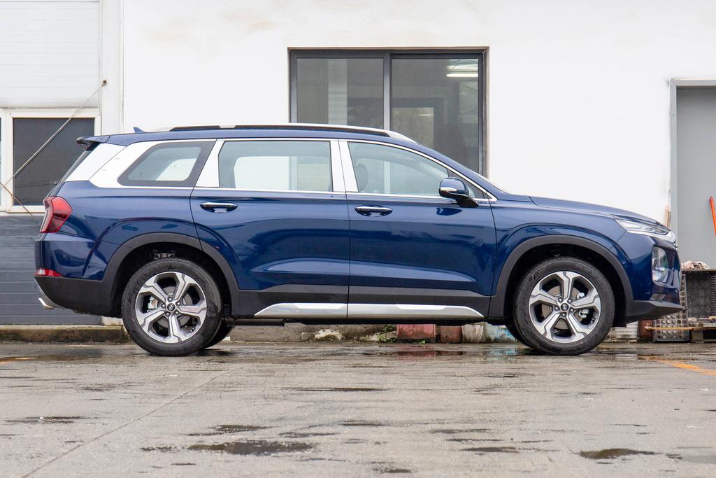 第四代胜达santafe,智享便捷大六座suv