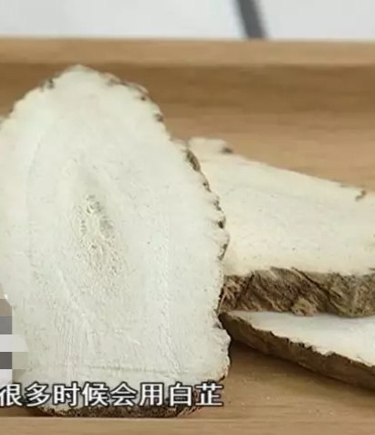 天麻炖猪脑的功效(3步教你炖猪脑及其功效)