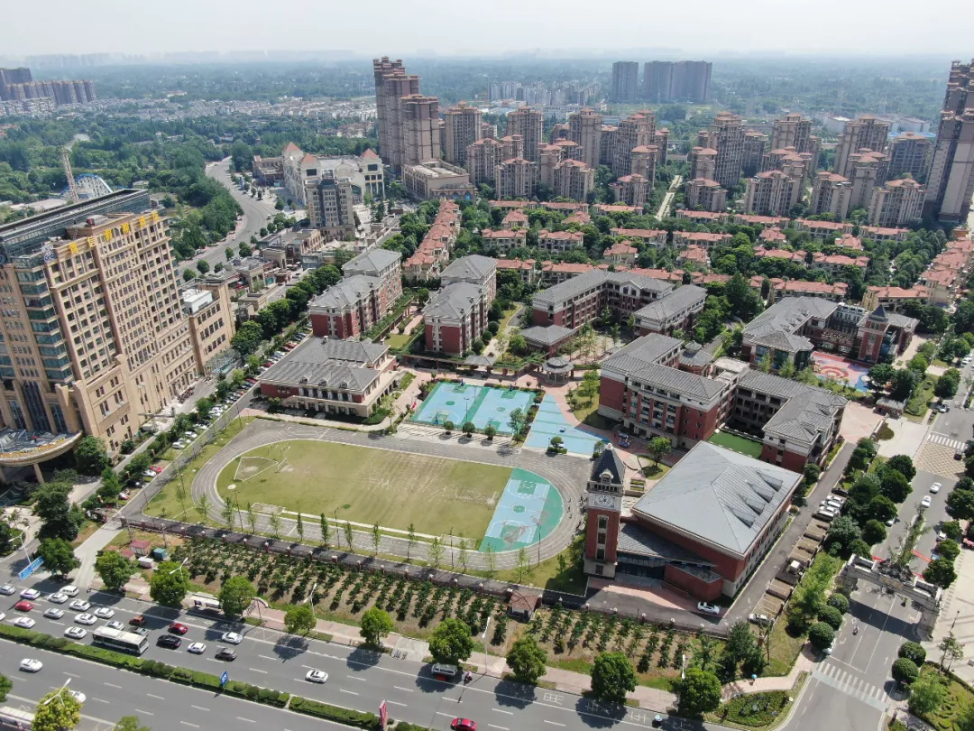 小浪探校 | 小班化教学，性价比超高，温江这所学校真香