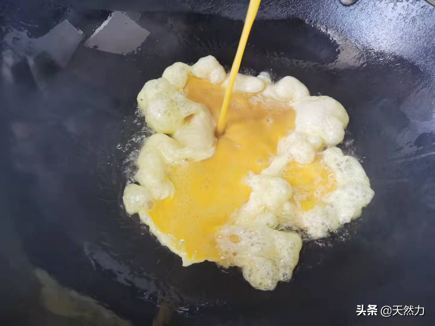 木须肉是传统的经典名菜，做法简单，步骤是关键，看一遍就能学会