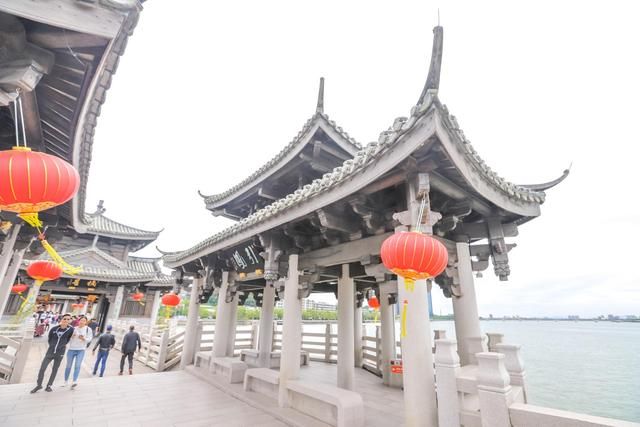 中国最早的启闭式桥梁，潮州城市地标建筑，广济桥