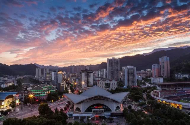 每天一县:重庆市黔江区