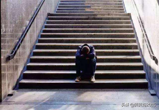 25岁研究生实验室身亡，大学生自杀率攀升，如何排解消极情绪？