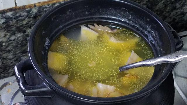 鸡肉里放进2块榴莲，这样做太好吃了，鲜香美味，一锅还不够吃