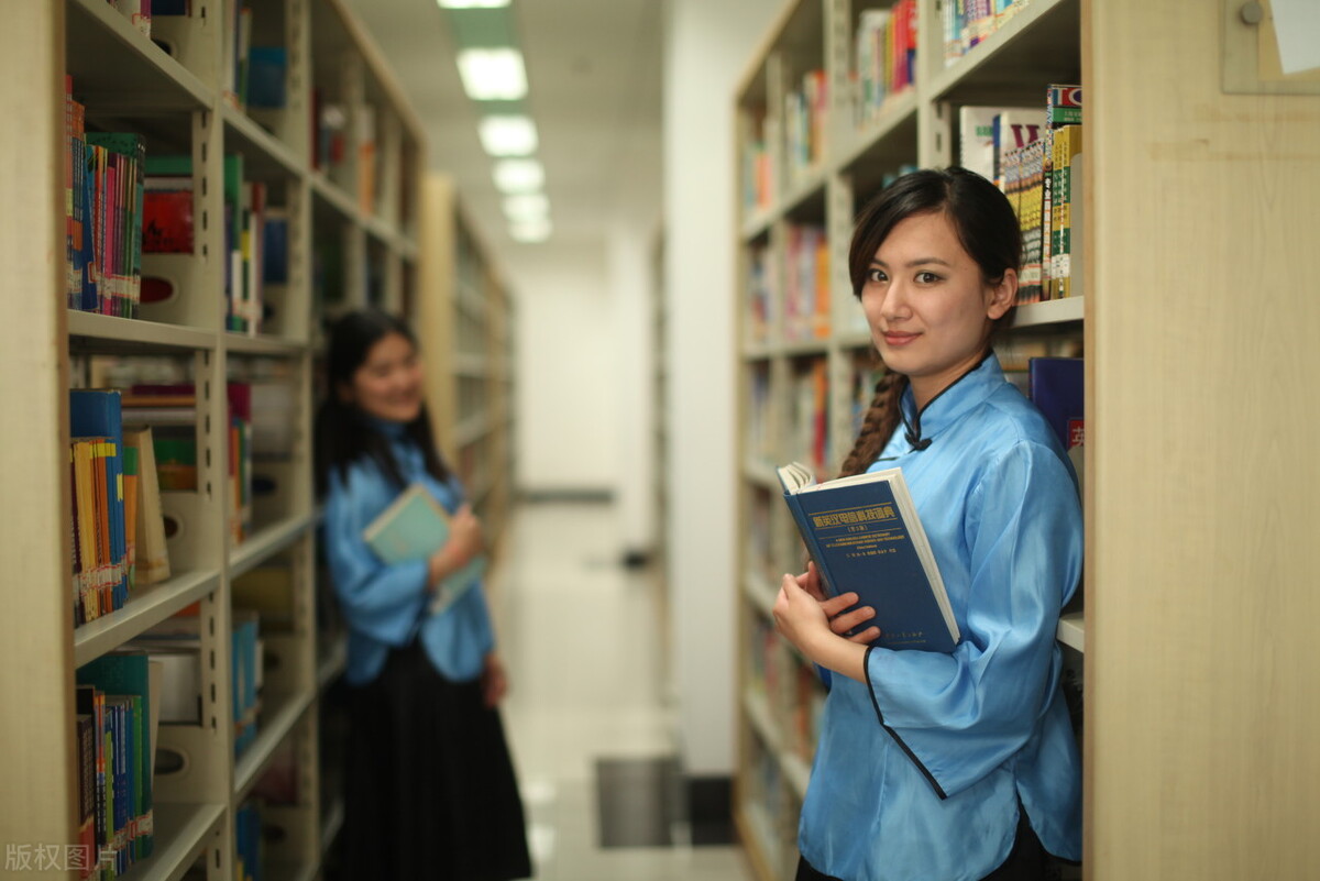 别管学什么专业，先进大学再说，转专业有多难你知道吗？