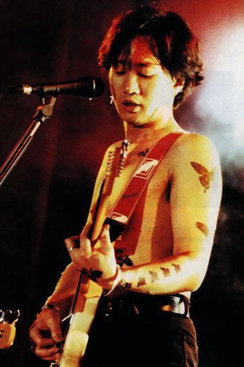 黄家驹1993年意外去世真相揭秘