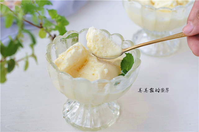 无添加的牛奶冰激凌（超简单的家庭自制冰淇淋）