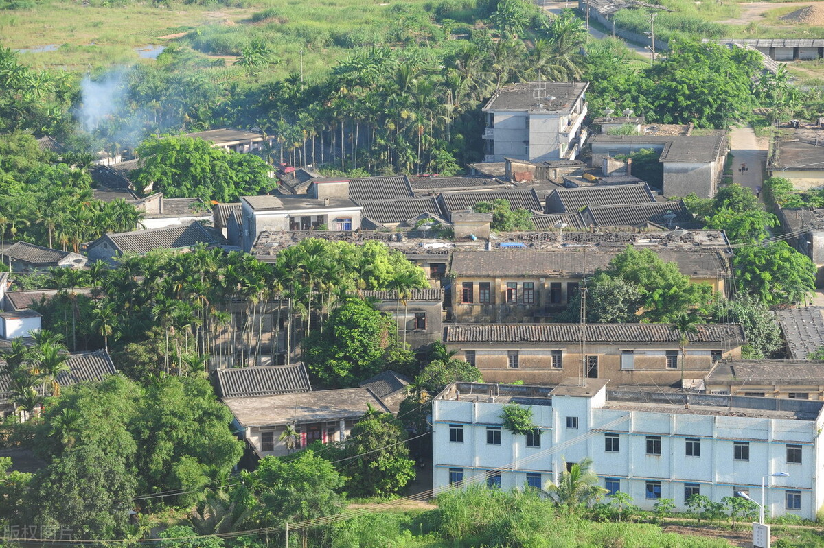 宅基地怎么继承？什么是“地随房走”？宅基地2大新规及未来走向