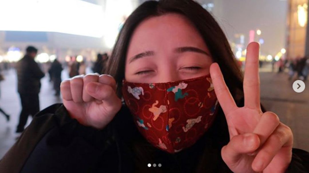 台湾女生在大陆成功“办证” 开心到模糊